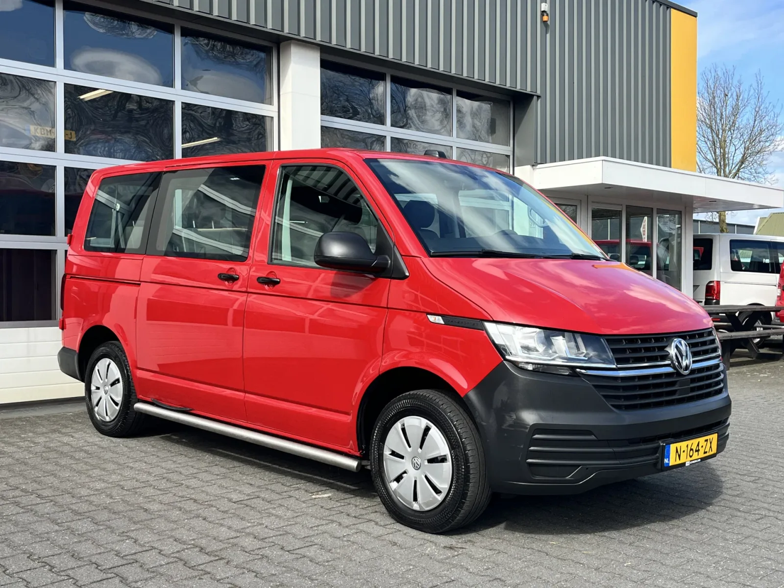 Volkswagen Transporter (2022) — foto 1
