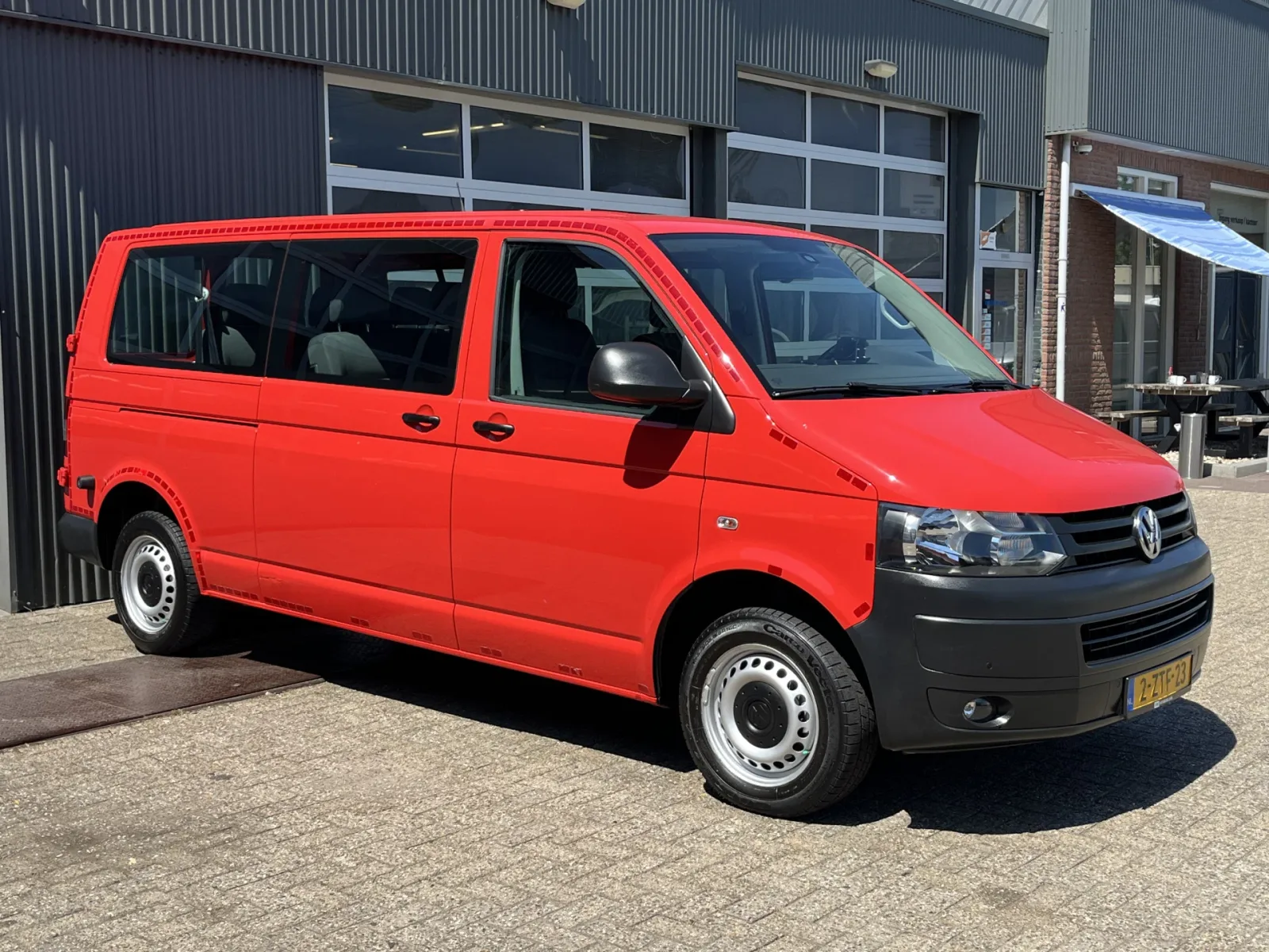 Volkswagen Transporter (2015) — foto 1