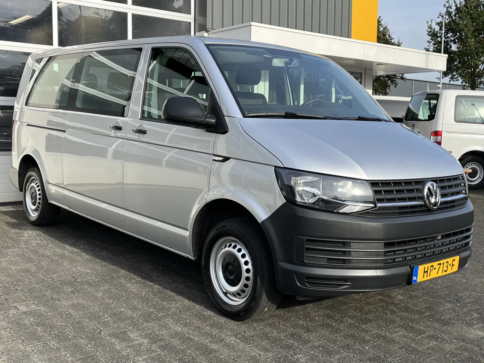 Volkswagen Transporter (2015) — foto 1