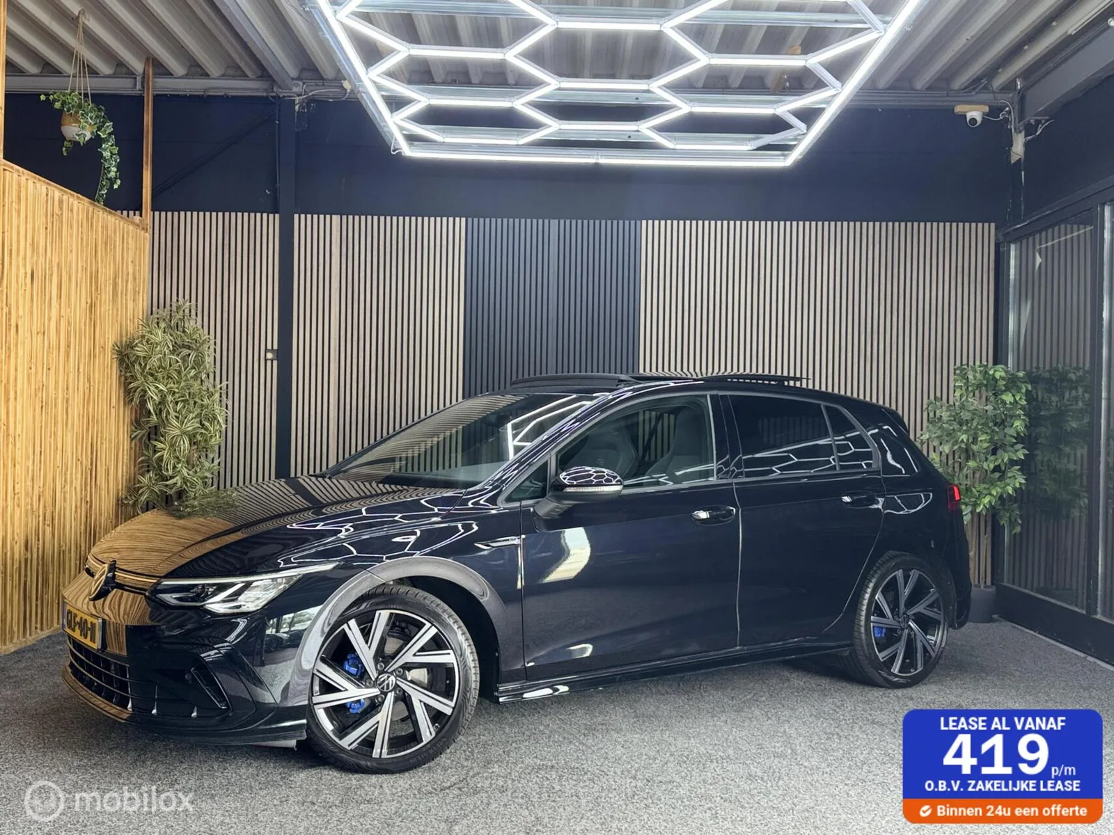 Volkswagen Golf (2023) — foto 1