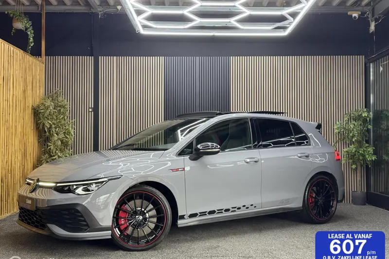 Volkswagen Golf (2023)