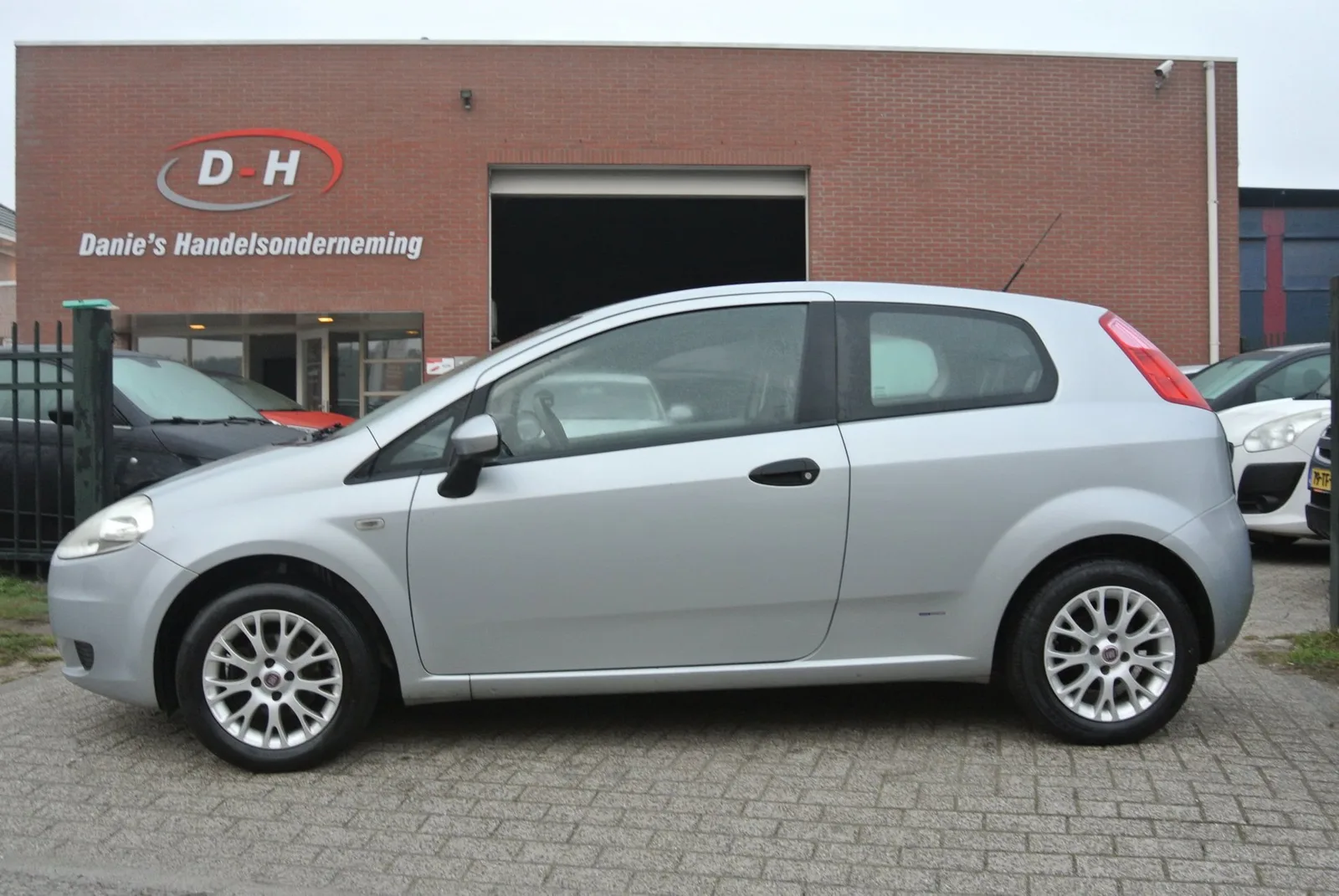 Fiat Grande Punto (2008) — foto 1