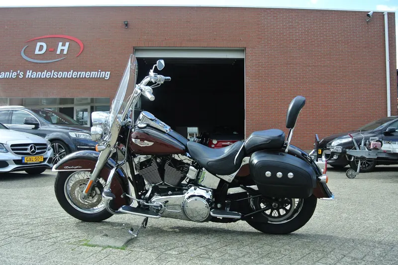 Harley-Davidson Flstn Softail Deluxe (2011)