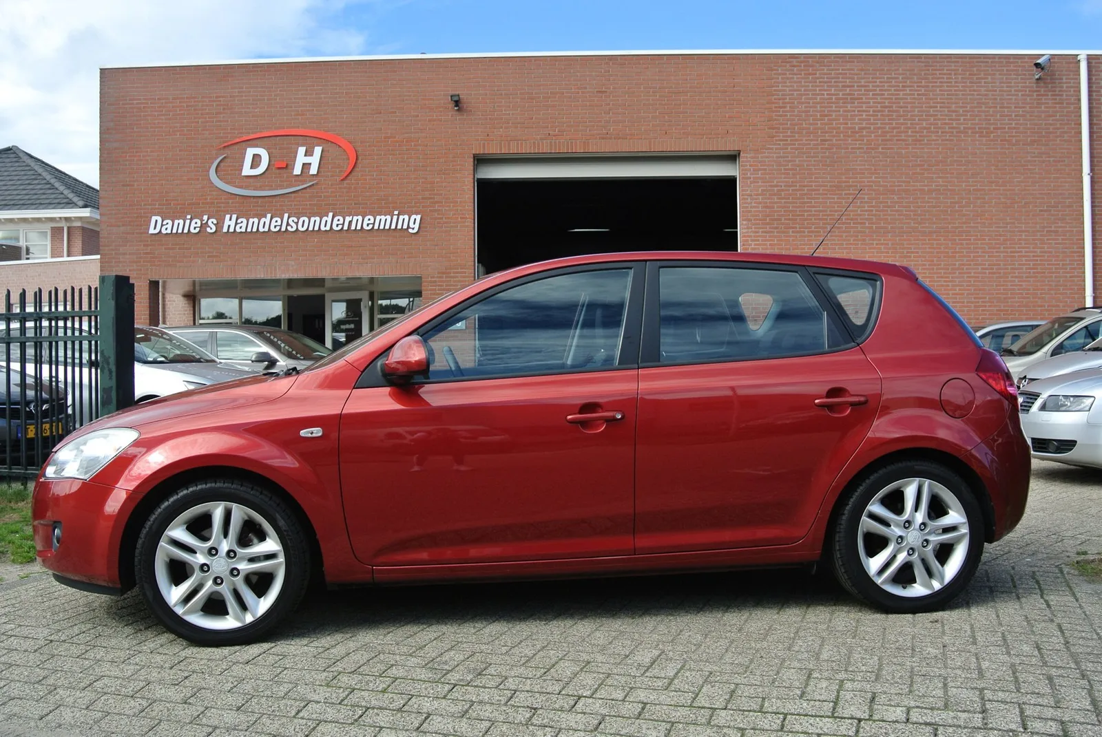 Kia Cee'd (2008) — foto 1