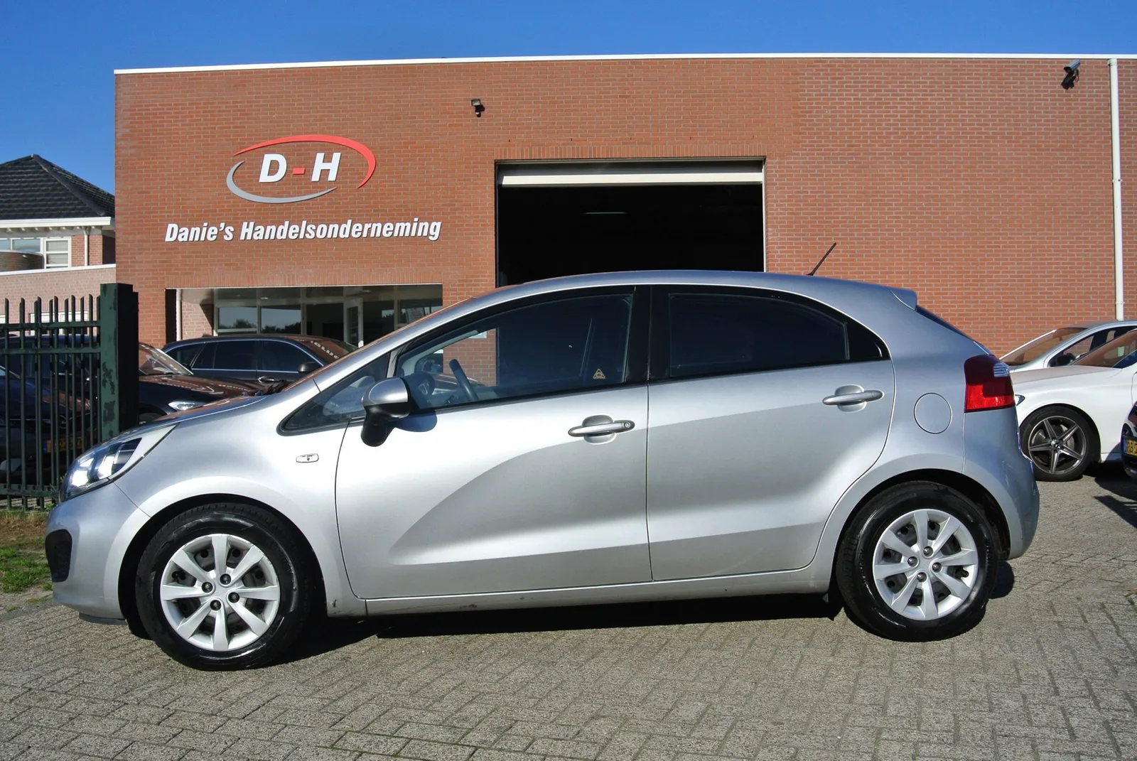 Kia Rio (2012) — foto 1