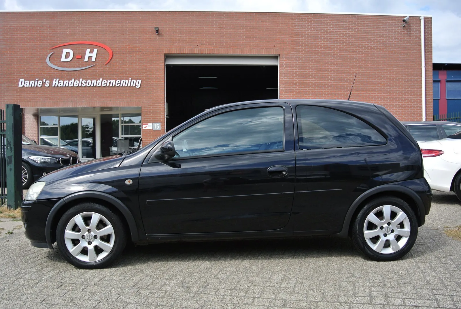 Opel Corsa (2005) — foto 1
