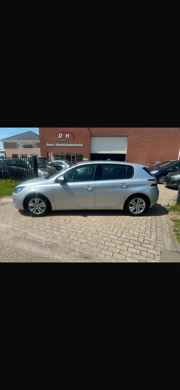 Peugeot 308 (2014) — foto 1
