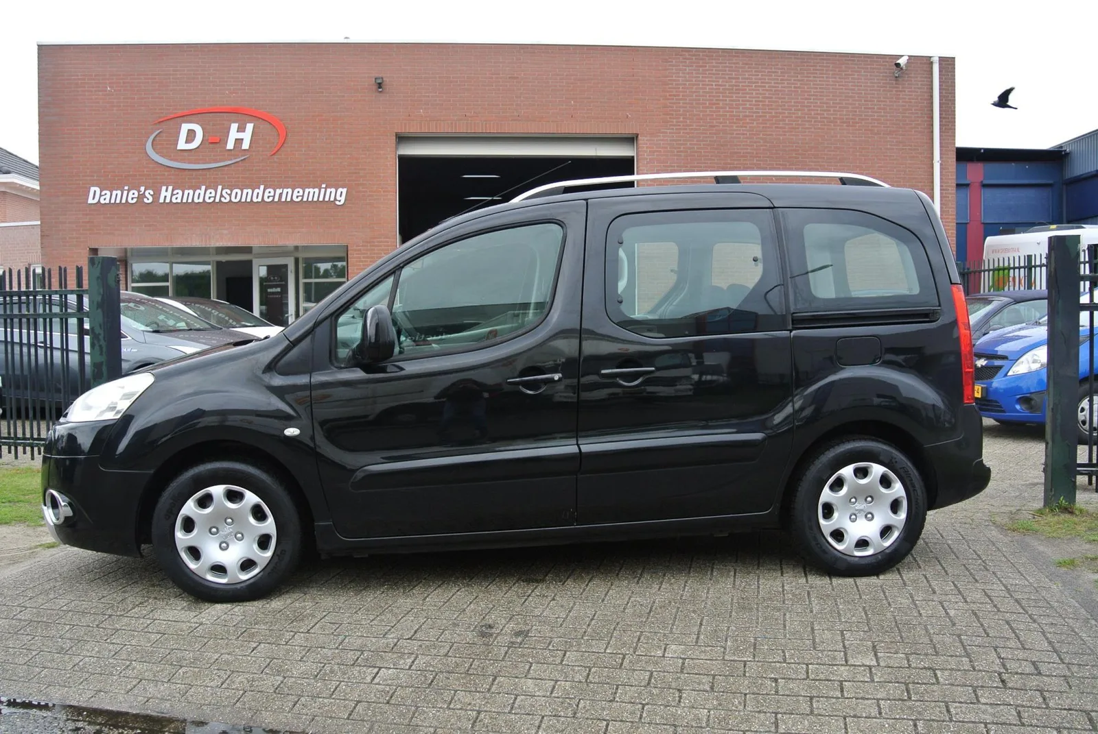 Peugeot Partner (2012) — foto 1