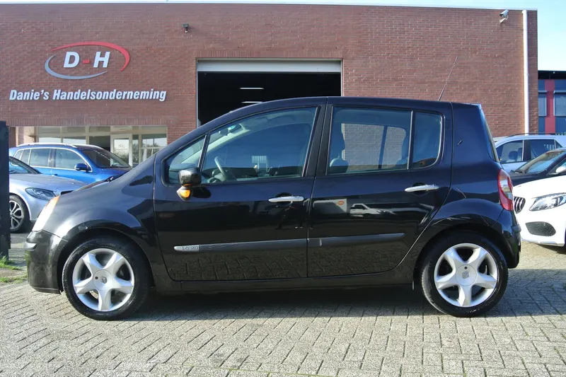 Renault Modus (2005)