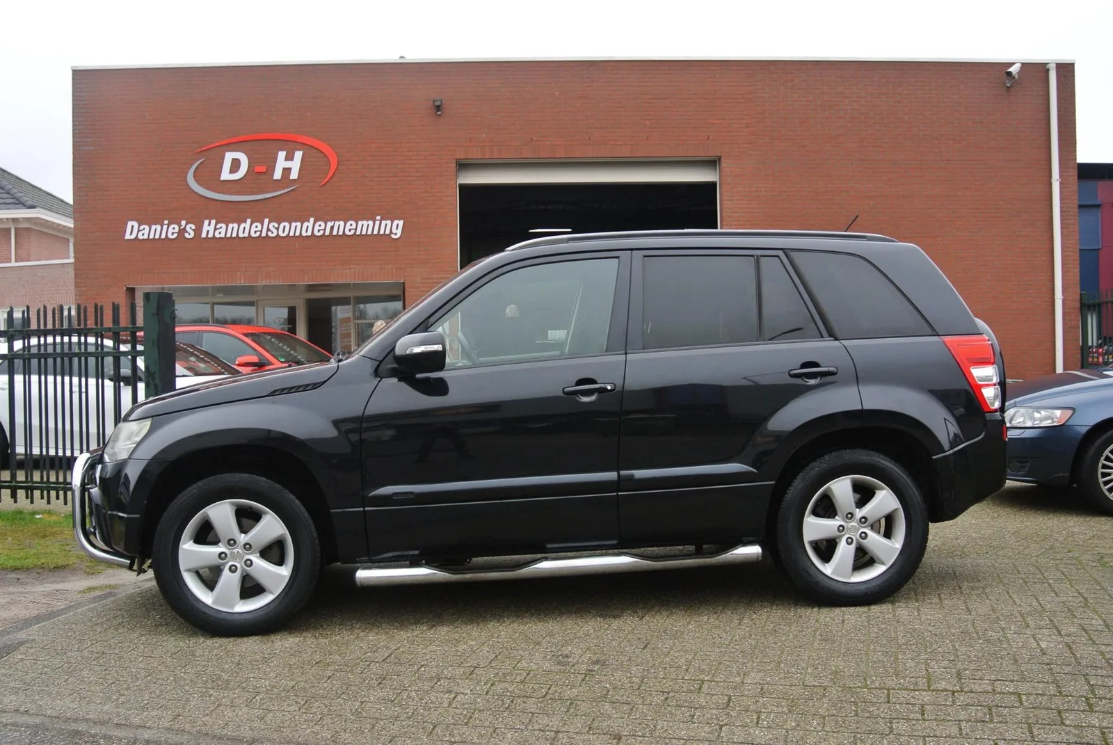 Suzuki Grand Vitara (2010) — foto 1