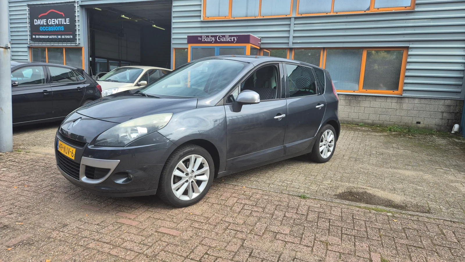 Renault Scénic (2010) — foto 1