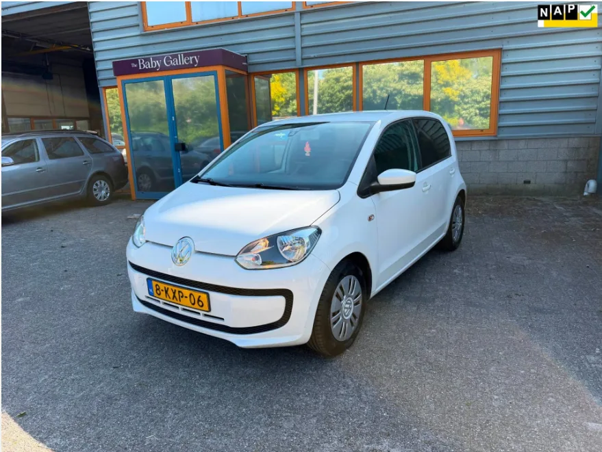Volkswagen Up! (2013) — foto 1