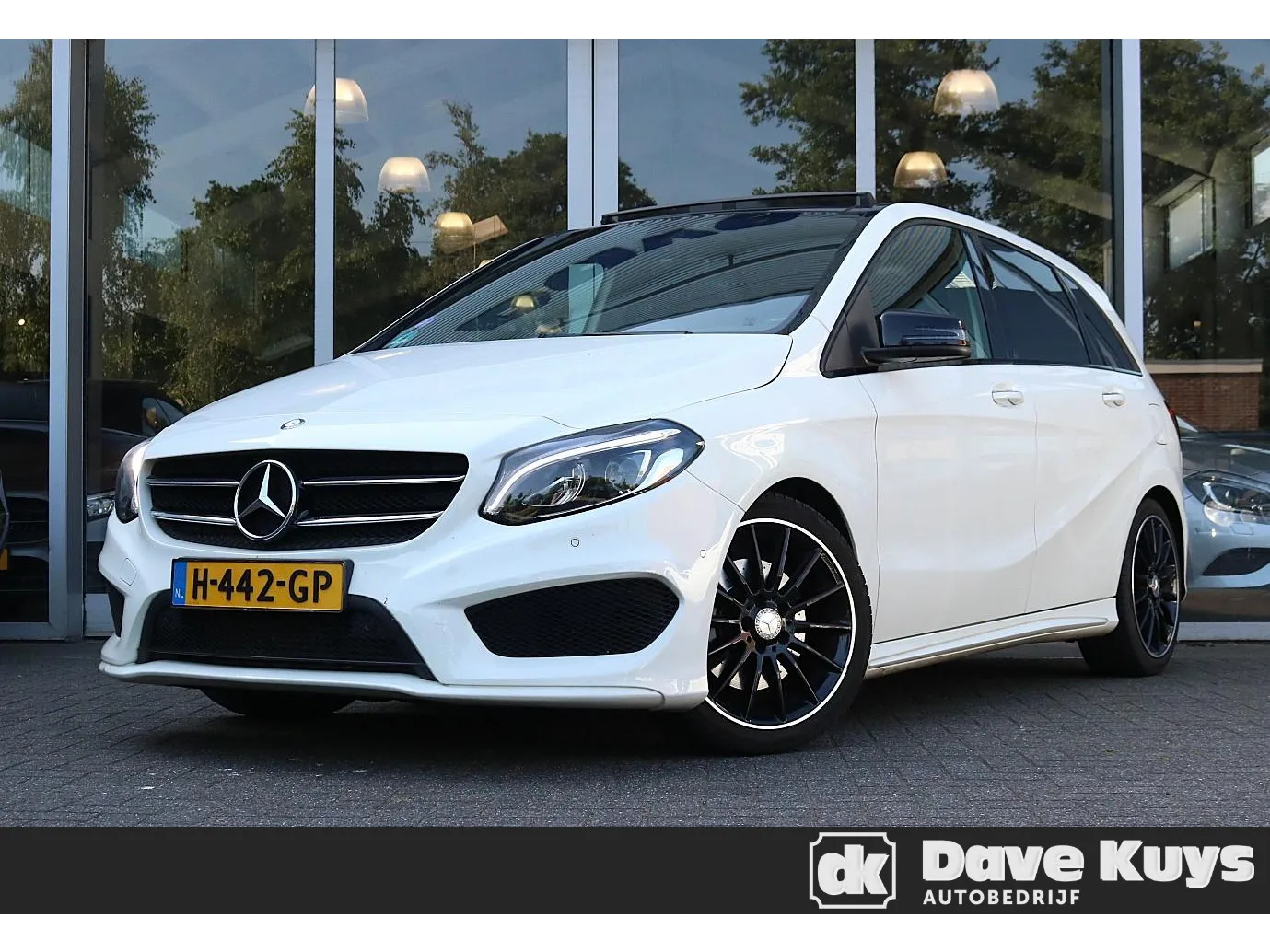 Mercedes-Benz B-Klasse (2015) — foto 1