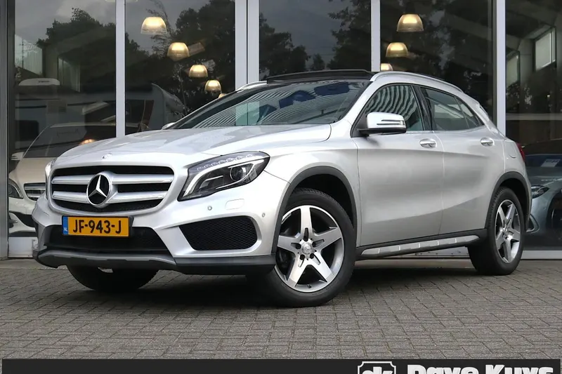Mercedes-Benz GLA (2016)