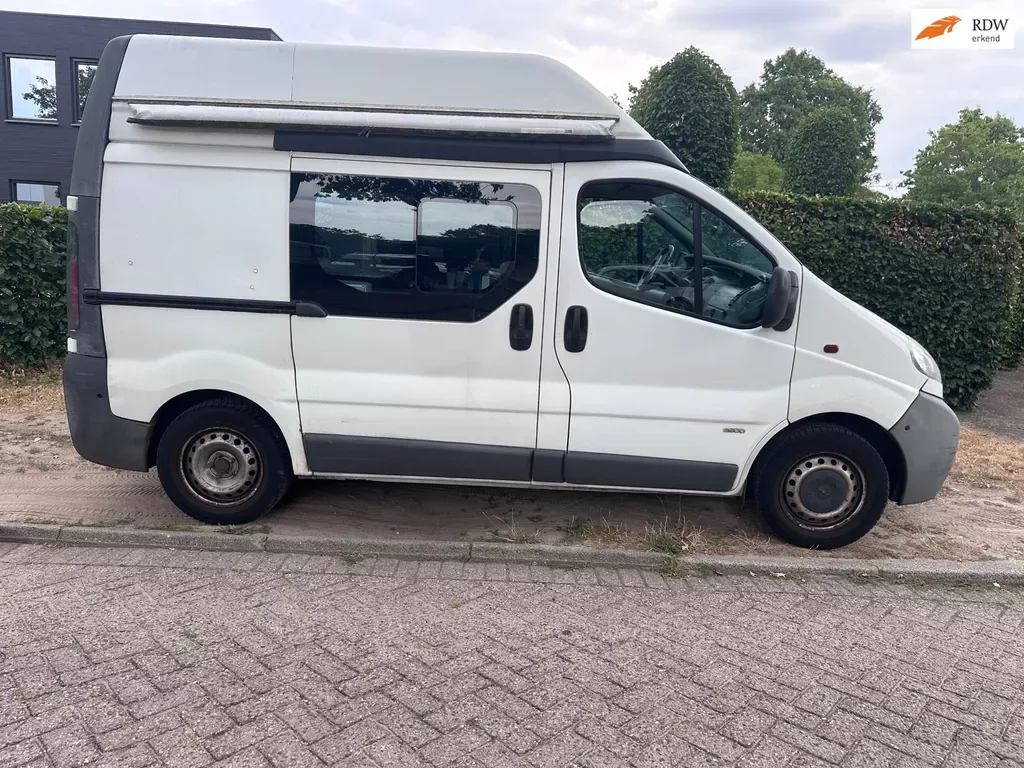 Opel Vivaro (2004) — foto 1