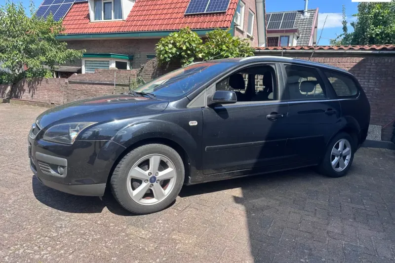 Ford Focus (2008)
