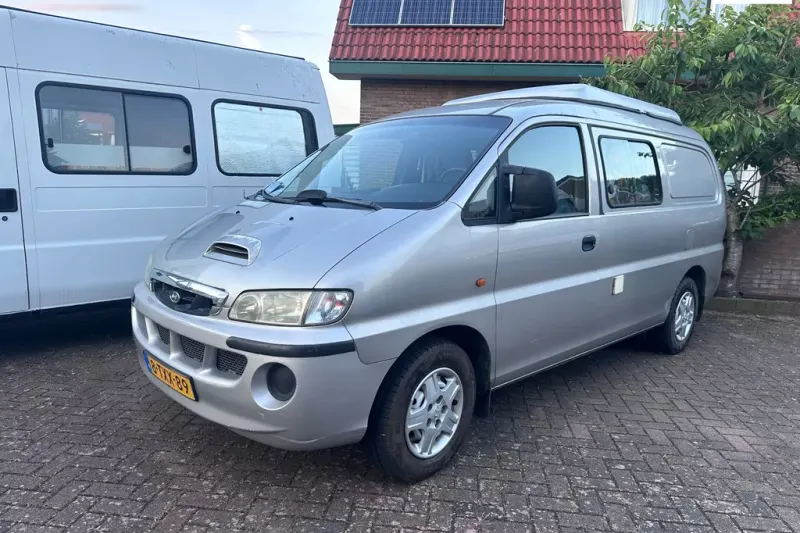 Hyundai H200 (2004)