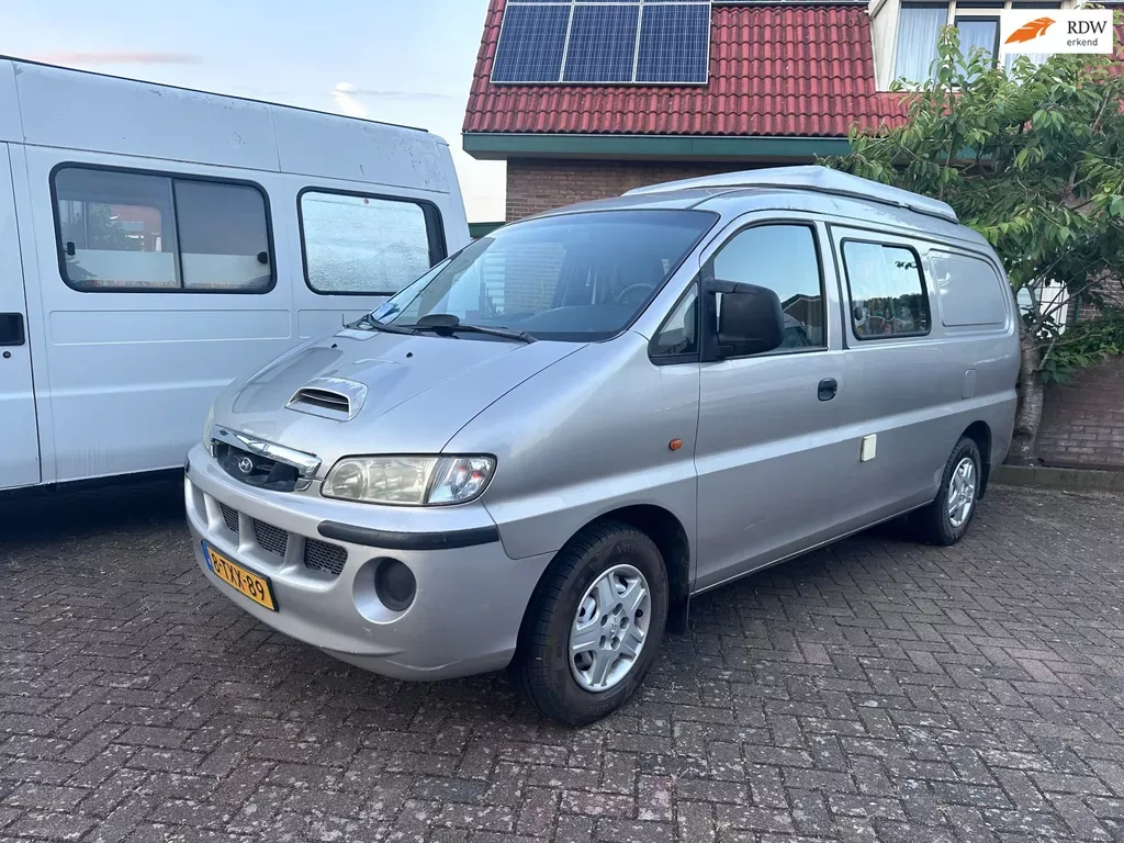 Hyundai H200 (2004) — foto 1