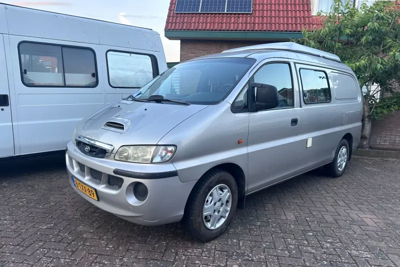 Hyundai H200 (2004)