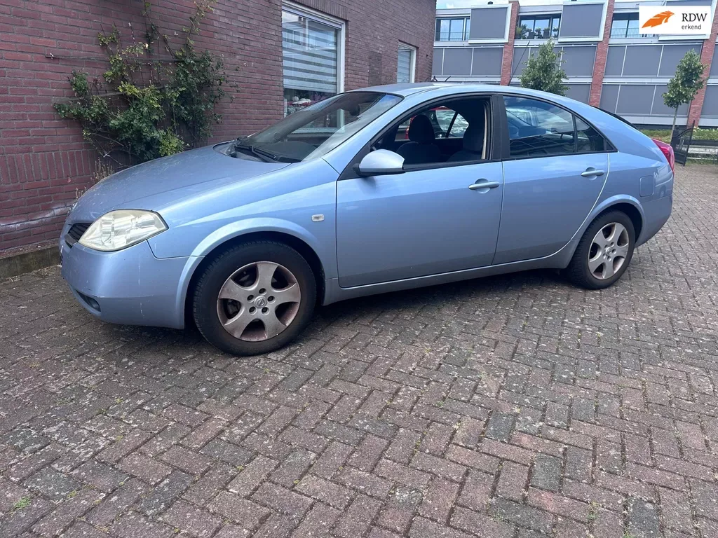 Nissan  (2008) — foto 1
