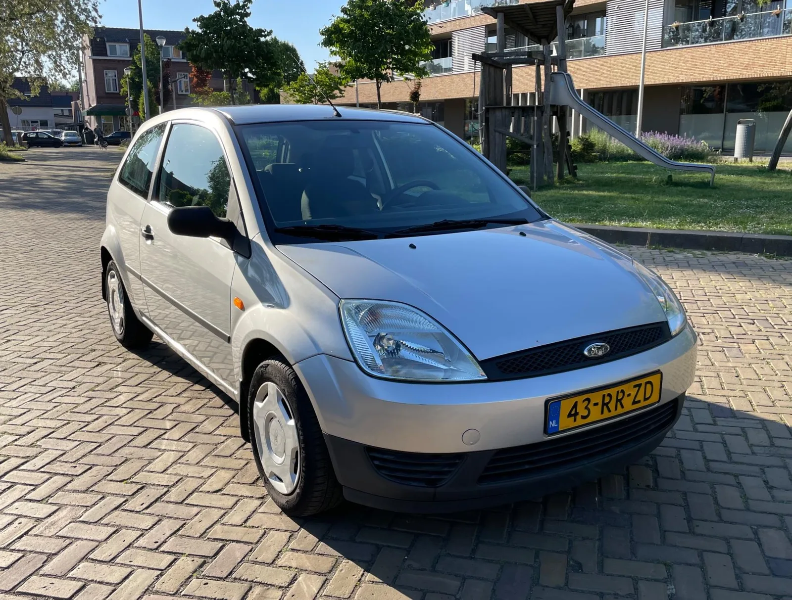Ford Fiesta (2005) — foto 1