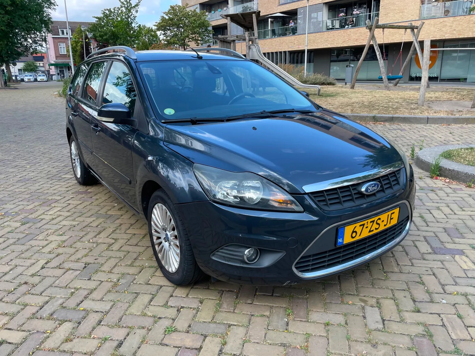 Ford Focus (2008) — foto 1