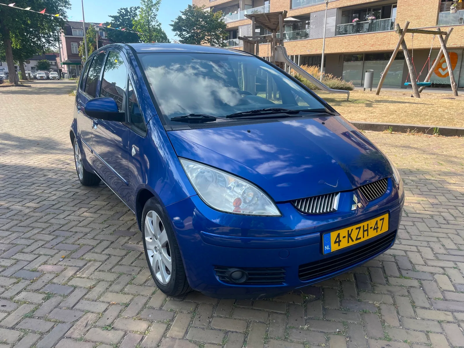 Mitsubishi Colt (2006) — foto 1
