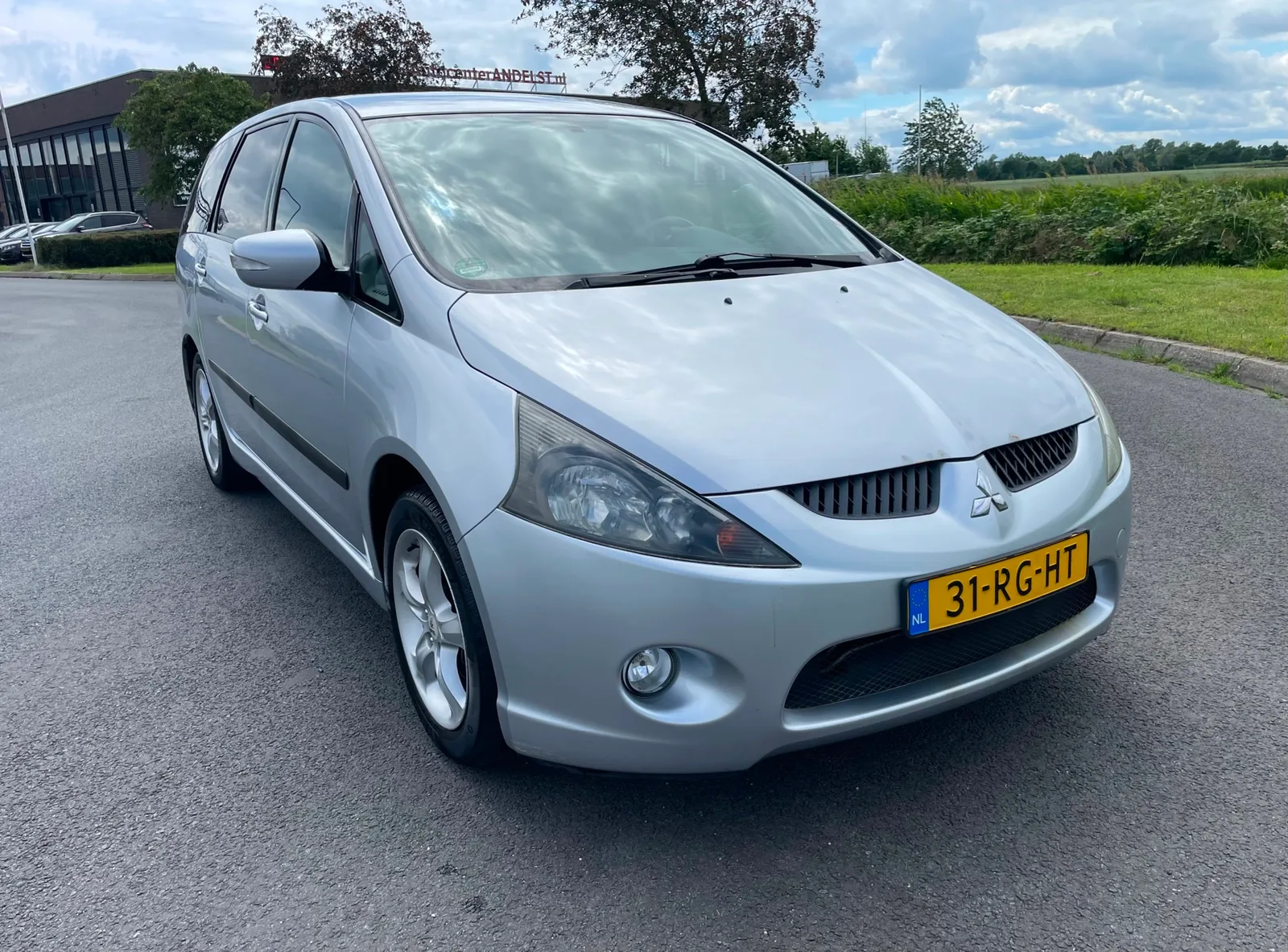 Mitsubishi Grandis (2005) — foto 1