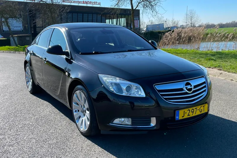 Opel Insignia (2009)