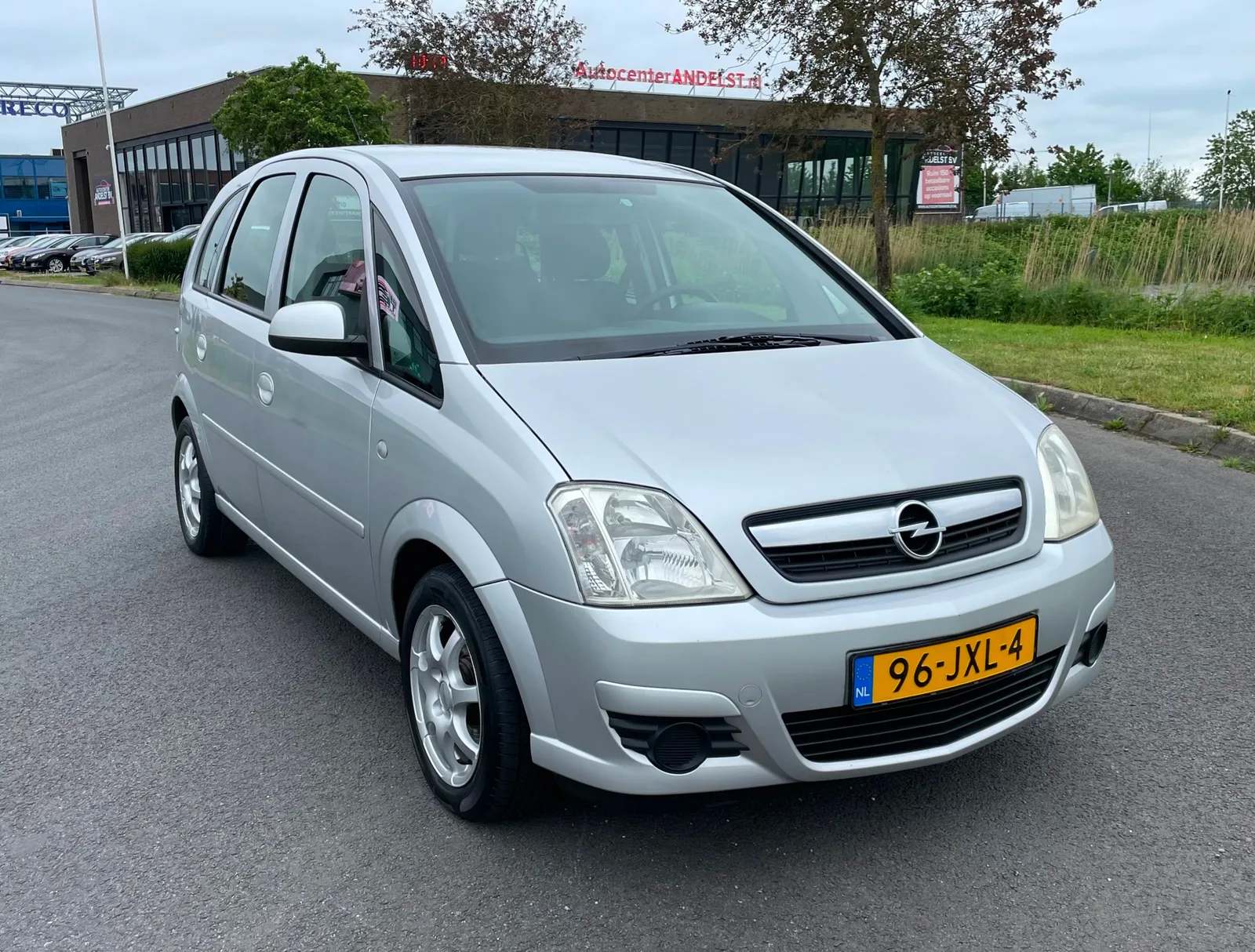 Opel Meriva (2009) — foto 1