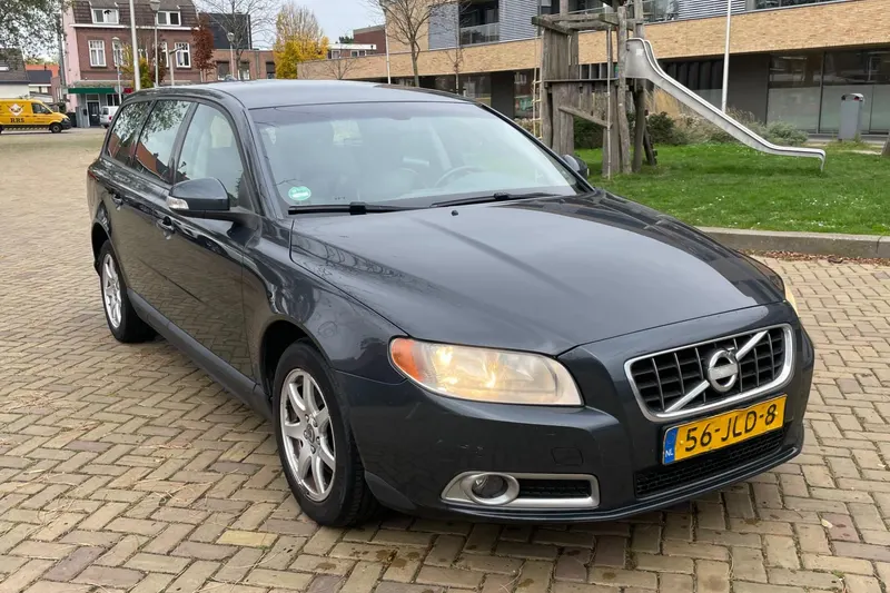 Volvo V70 (2009)