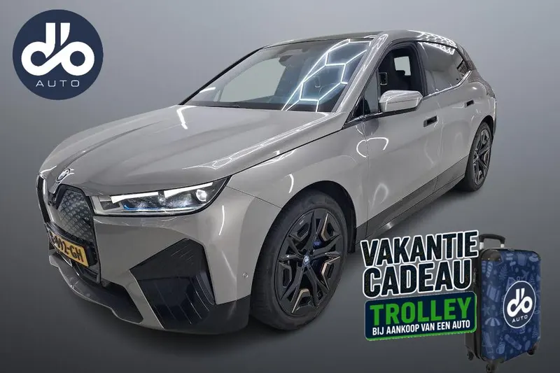 BMW iX (2022)