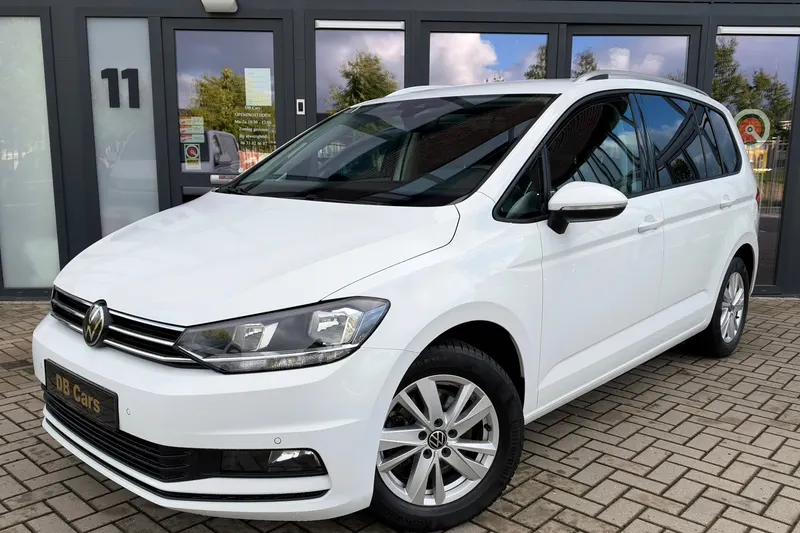 Volkswagen Touran (2023)
