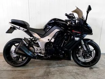 Kawasaki Z1000 (2011) — foto 1