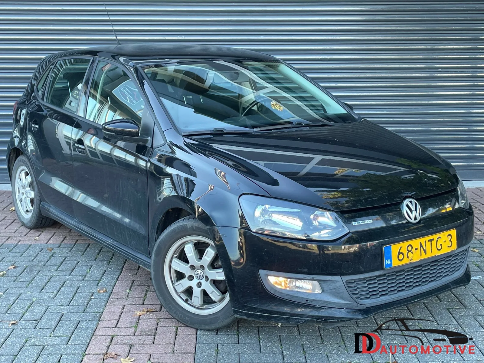 Volkswagen Polo (2010) — foto 1