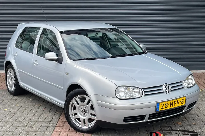 Volkswagen Golf (1999)