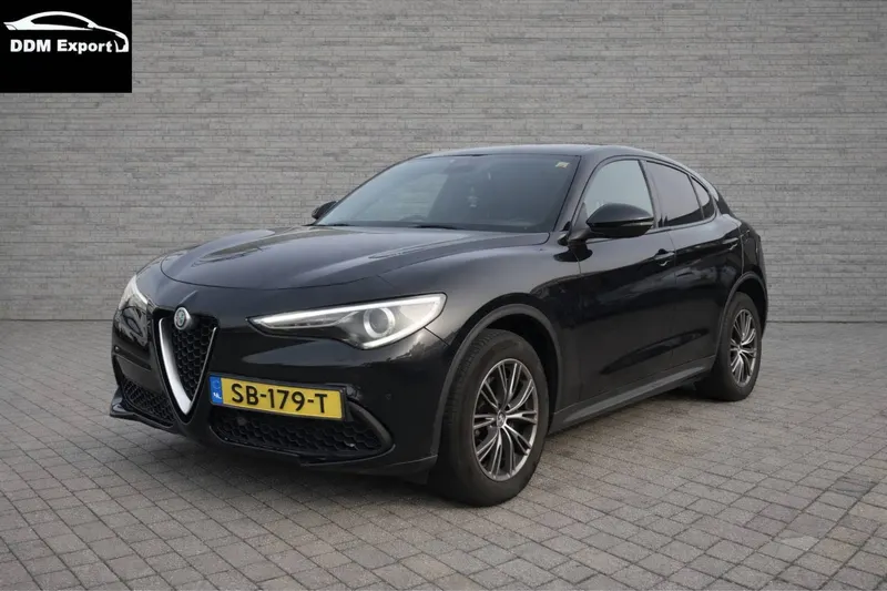 Alfa Romeo Stelvio (2018)