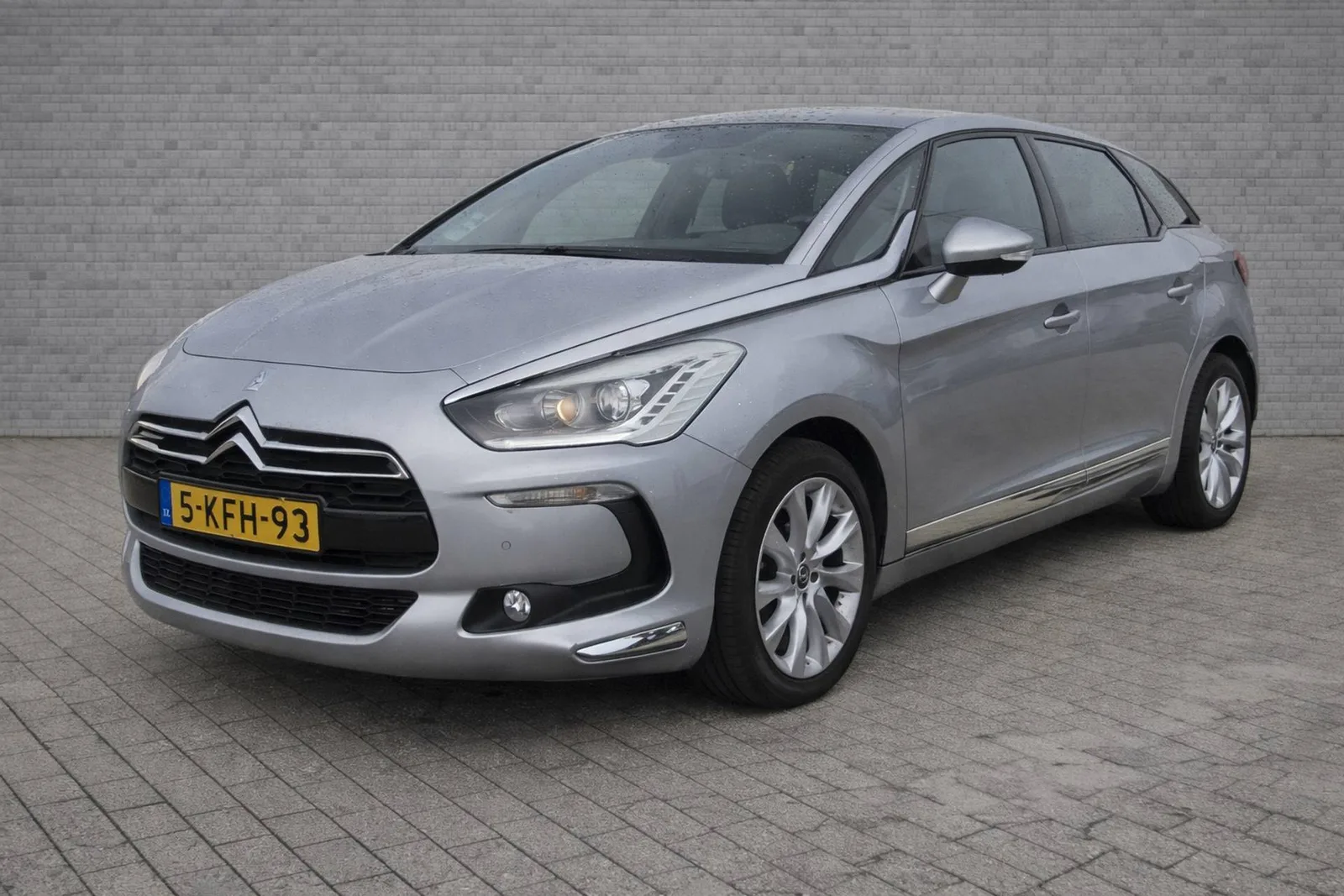 DS 5 (2013) — foto 1