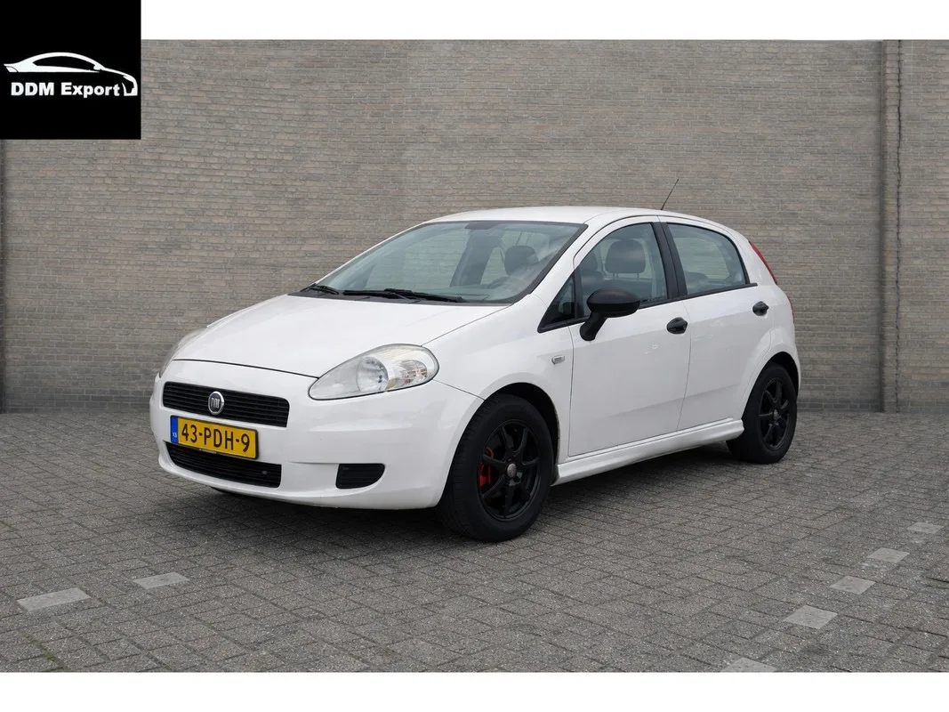Fiat Grande Punto (2011) — foto 1