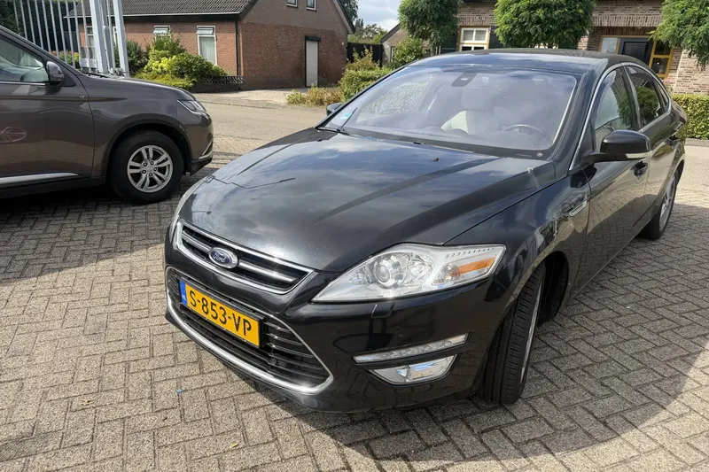Ford Mondeo (2011)