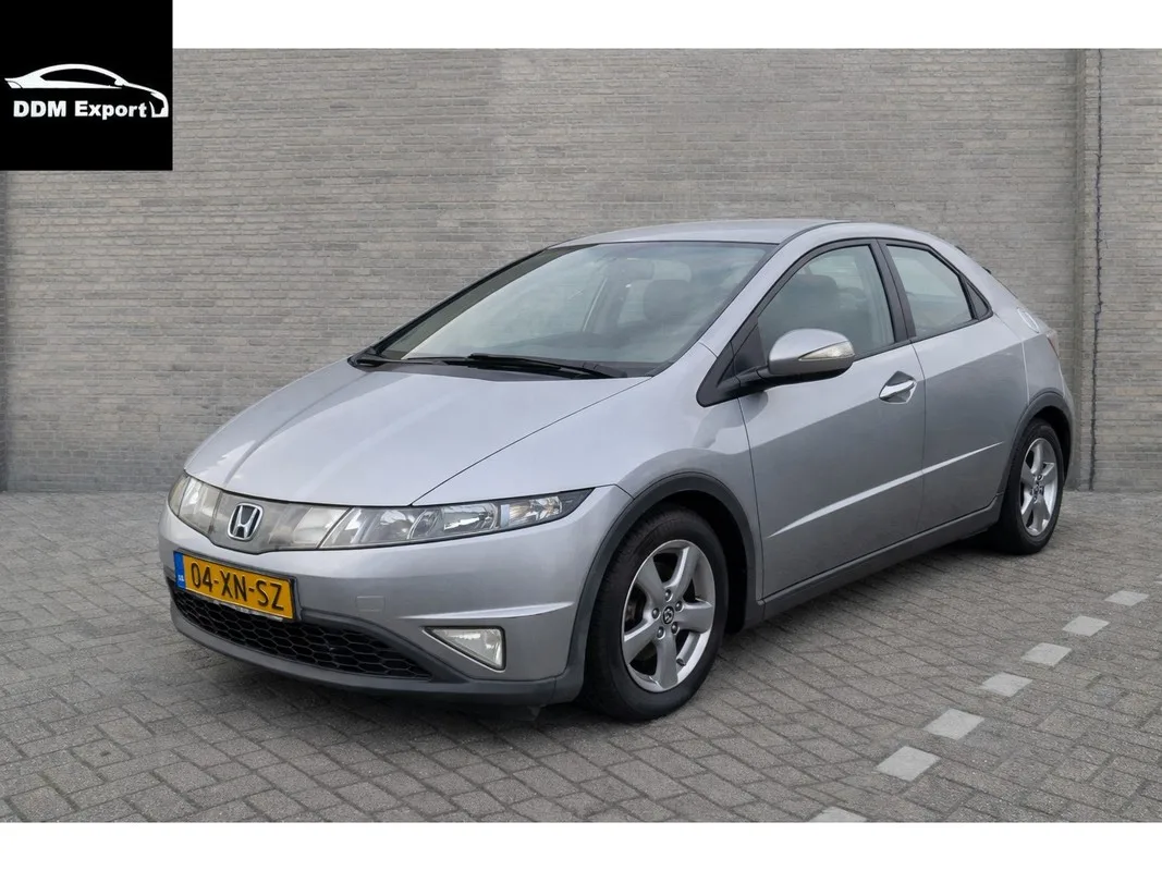 Honda Civic (2007) — foto 1