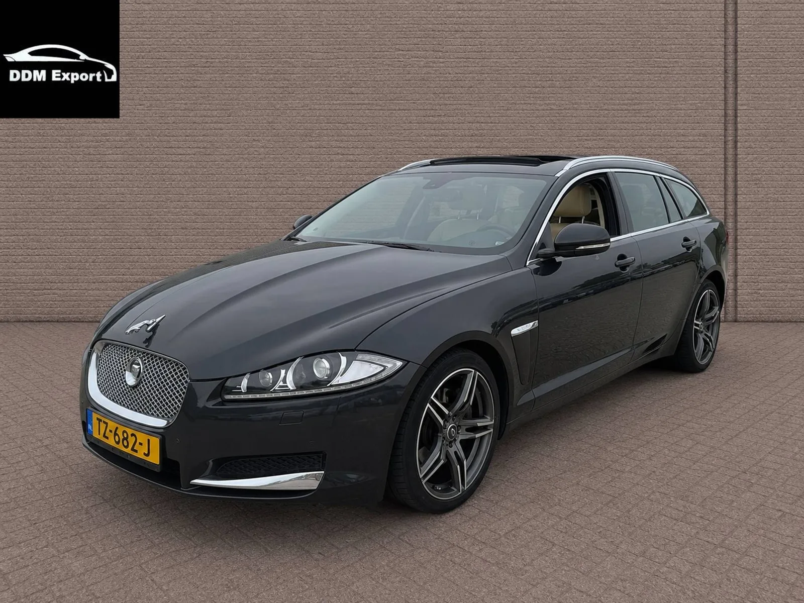 Jaguar XF (2013) — foto 1