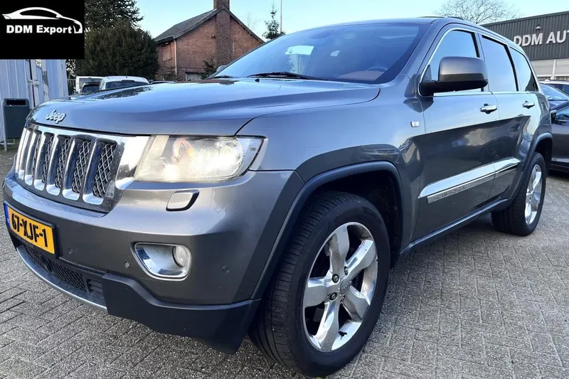 Jeep Grand (2012)