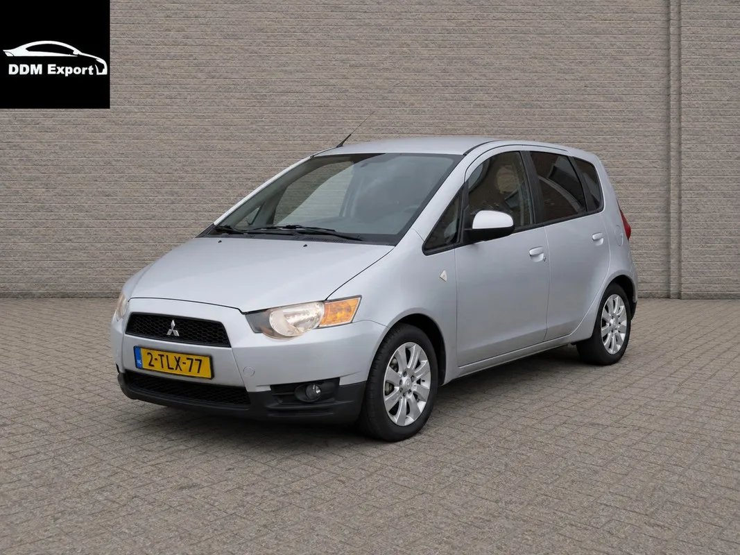 Mitsubishi Colt (2013) — foto 1