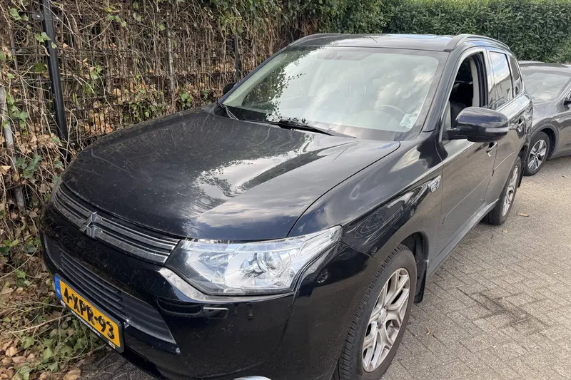 Mitsubishi Outlander (2014)
