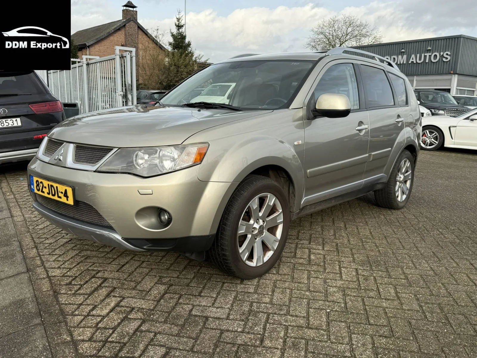 Mitsubishi Outlander (2009) — foto 1