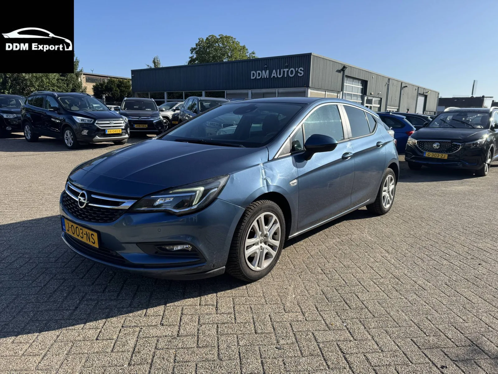 Opel Astra (2016) — foto 1