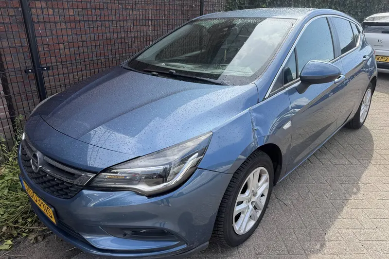 Opel Astra (2016)