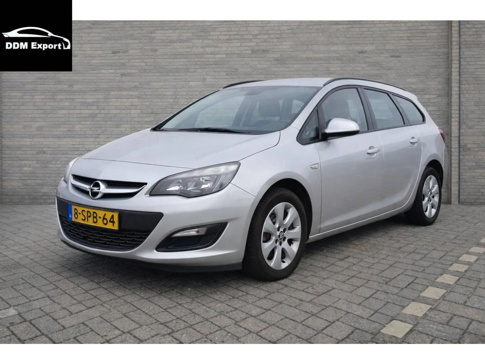 Opel Astra (2013) — foto 1