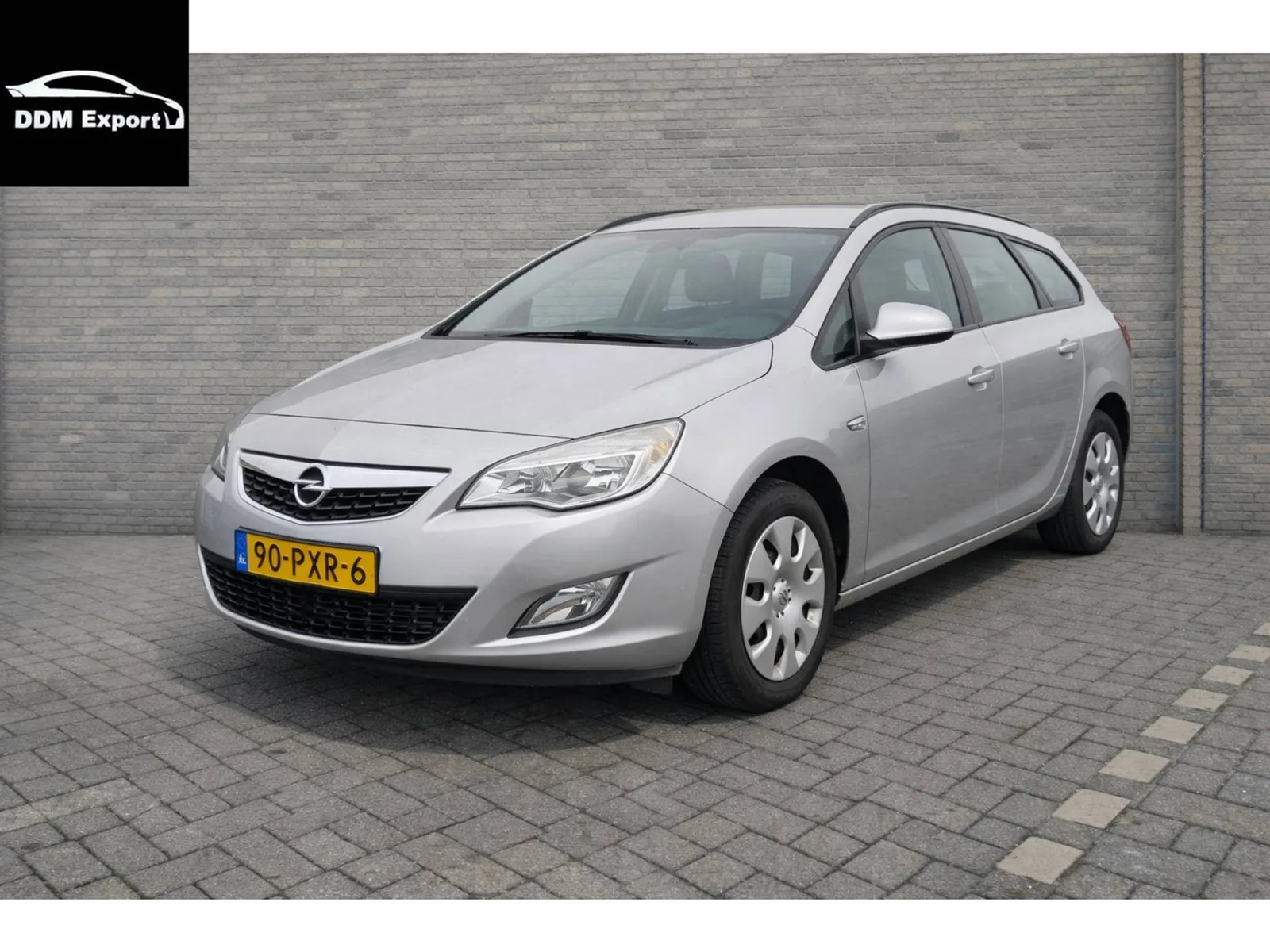 Opel Astra (2011) — foto 1